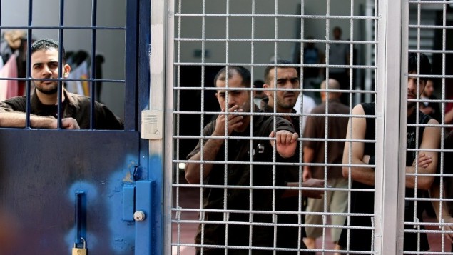 وزير إ.سرائيلي يدعو إلى “إ.عدام الفــــ .لسطينيين” في السجون لتفادي الاكتظاظ
