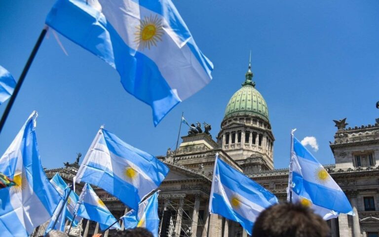 لأول مرة منذ أكثر من 15 عاماً.. الأرجنتين تحقق فائض في الميزانية بـ316 مليون دولار