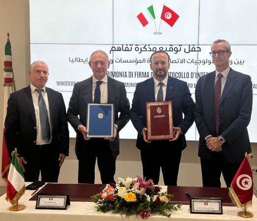 Le ministre italien de l'Industrie visite la Tunisie