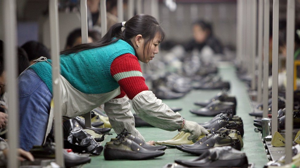 الصين تُوسع امدادات منتجات الأحذية بالسوق العربية