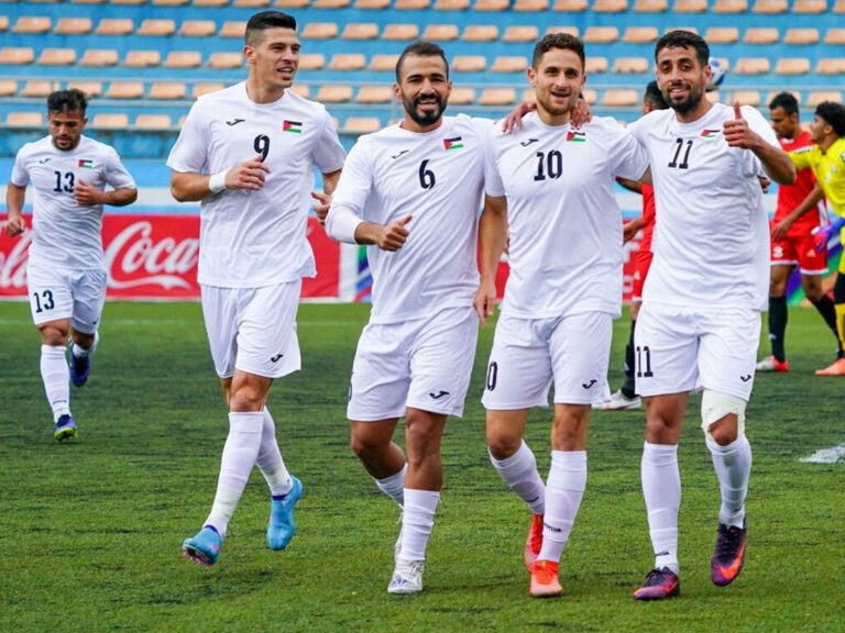 منتخب فلسطين لكرة القدم: رمز الصمود والأمل