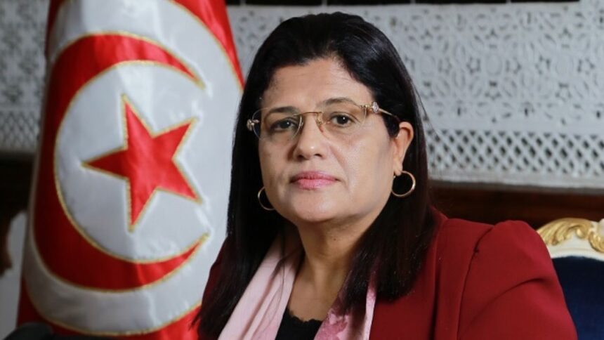 Un-Jour-Memorable-pour-la-Tunisie-Remboursement-Record-de-la-Dette-Exterieure-Decouvrez-les-Details