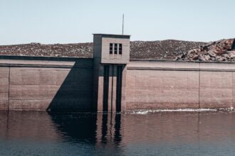 Alerte-Hydrique-en-Tunisie-Les-Barrages-au-Bord-de-lEpuisement-Quelles-Solutions