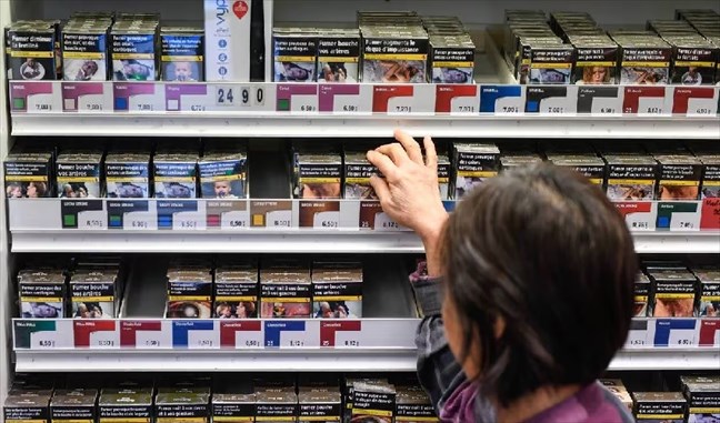 France : Les prix des paquets de cigarettes coûteront au minimum 13 euros en 2026