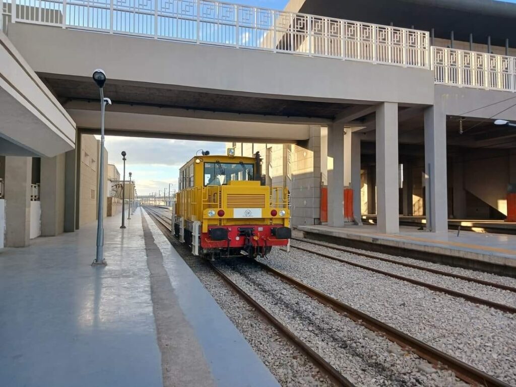 La liaison ferroviaire rapide relie Tunis à la région de Gobaâ