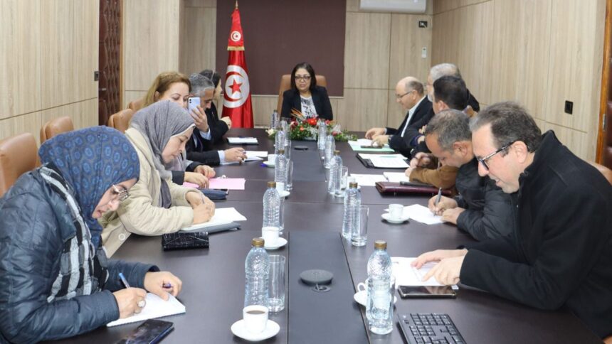 Réunion Cruciale : La Ministre du Commerce Coordination avec les Acteurs des Produits Avicoles avant Ramadan