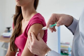 Tunisie annonce une première : Vaccination contre le cancer du col de l'utérus autorisée à partir de 2025