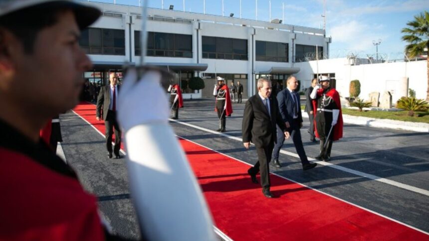 Visite-Officielle-en-France-Renforcement-des-Liens-Bilateraux-Tunisie-France