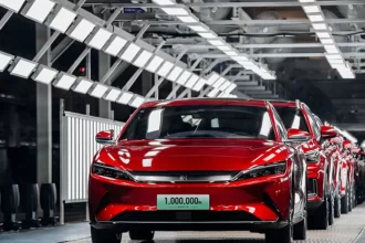 Tesla: son concurrent chinois réalise un bénéfice record en 2023
