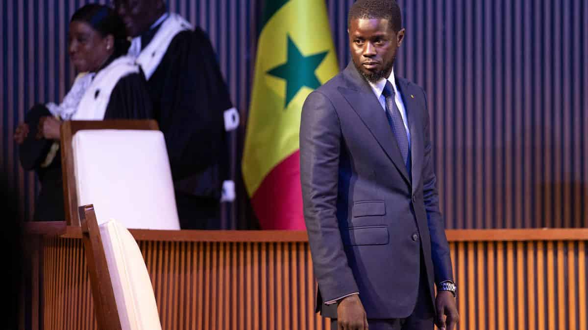 Remaniement au Sénégal : Diomaye Faye écarte un proche de Macky Sall