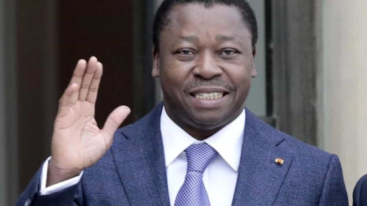 Nouvelle constitution au Togo : Le pays passe officiellement à la 5e République malgré les critiques